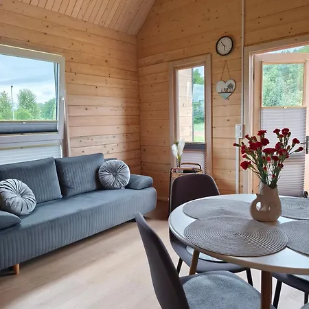 Lato Domki, 200 M Do Morza, Basen,parking Monitorowany,plac Zabaw Сasa de vacaciones *